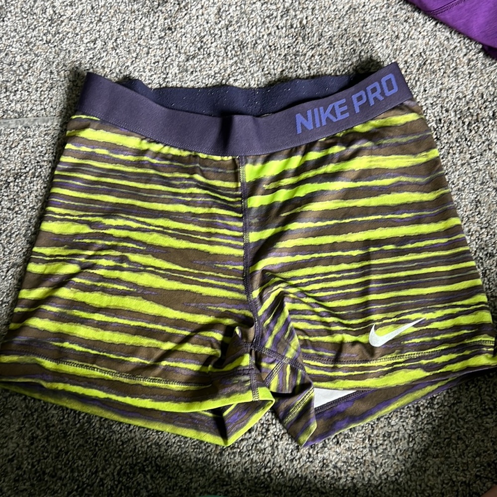 Large Nike Pro Spandex